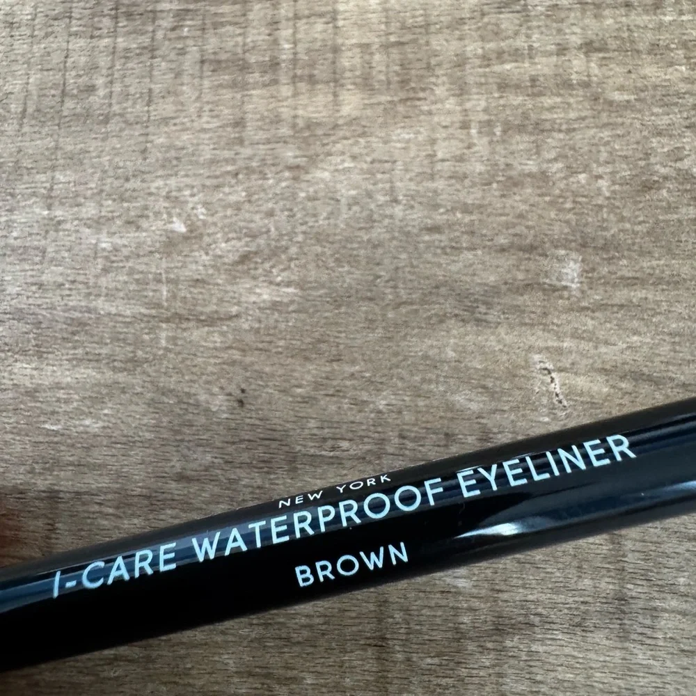 NEW Laura Geller I-Care Waterproof Eyeliner ~ Brown